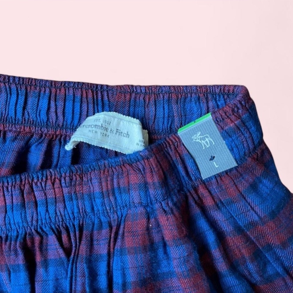 Abercrombie Blue & Burgundy Plaid Circle Mini Skirt | NWOT | Academia / Grunge - Picture 5 of 5